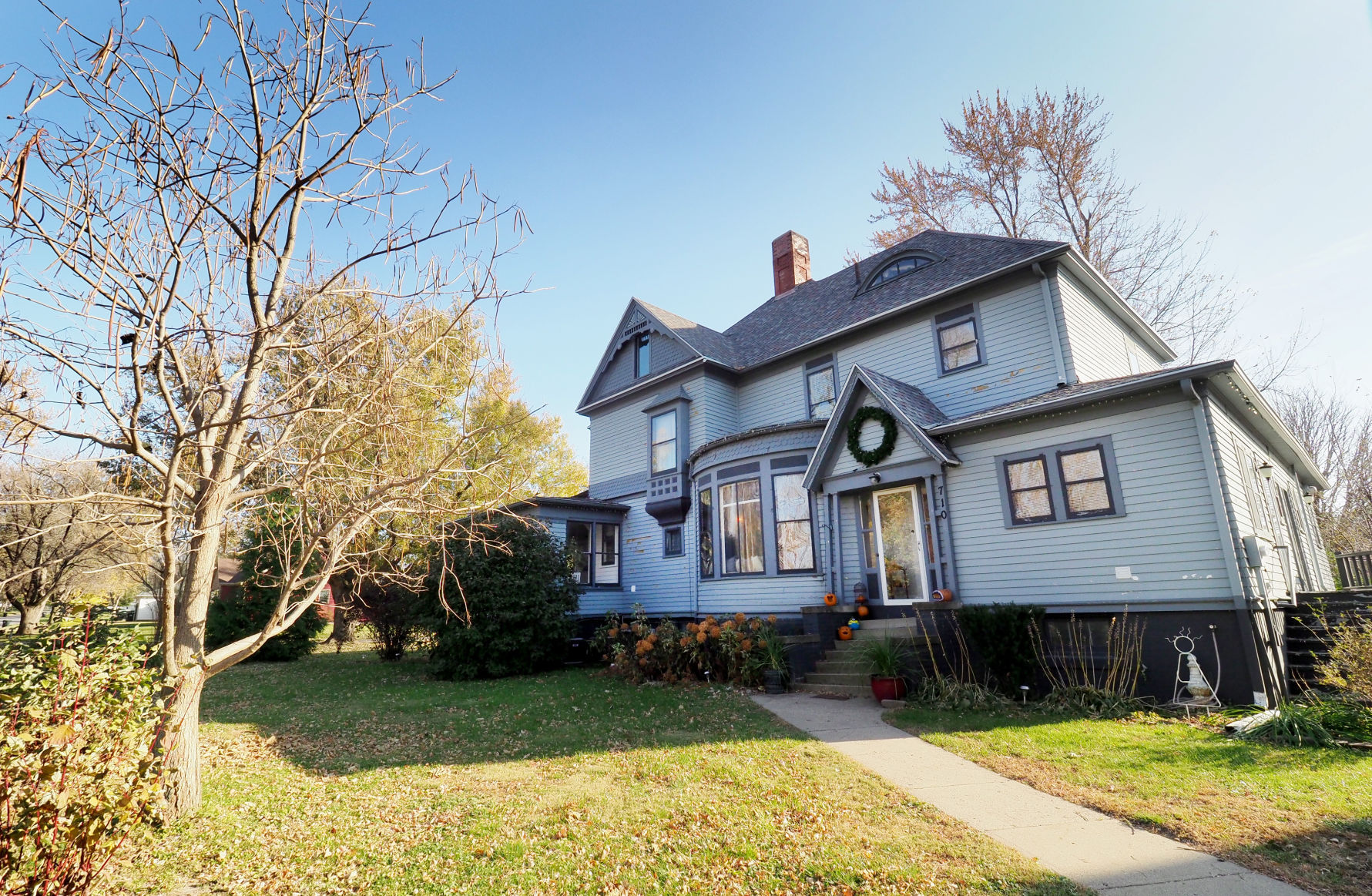 Kaufman home Mapleton